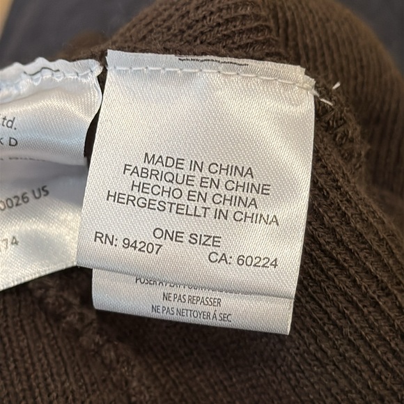 2 CAT beanies - unworn - still have the plastic tag fasteners attached… - Picture 7 of 9